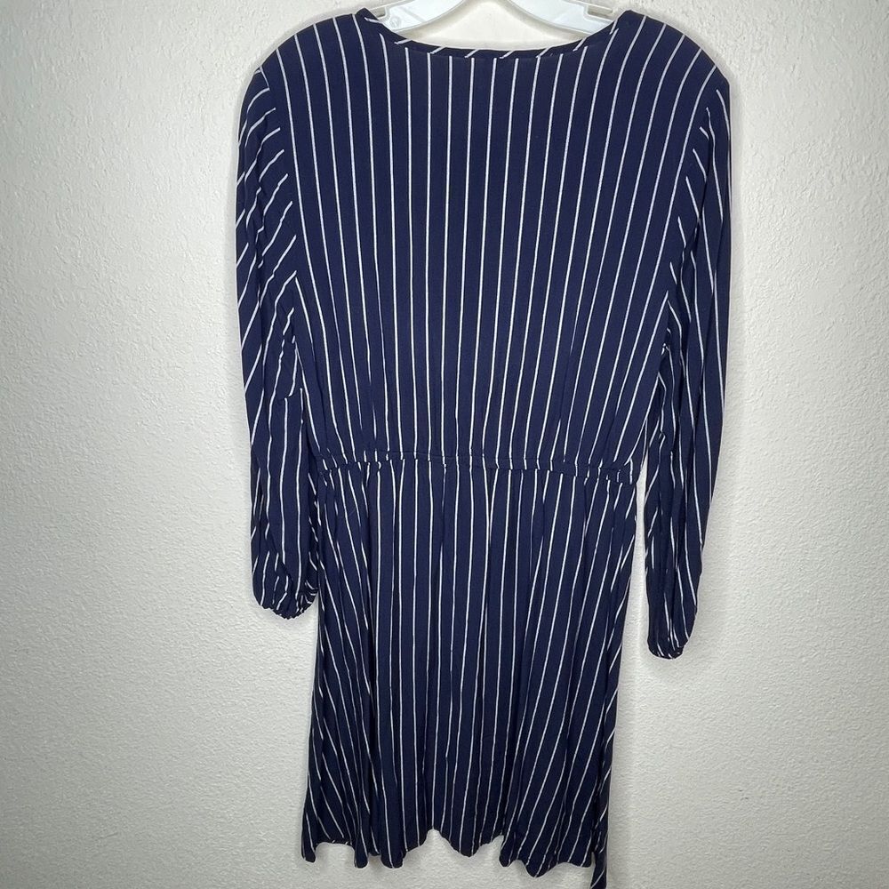 Old‎ Navy Dress - Picture 2 of 7